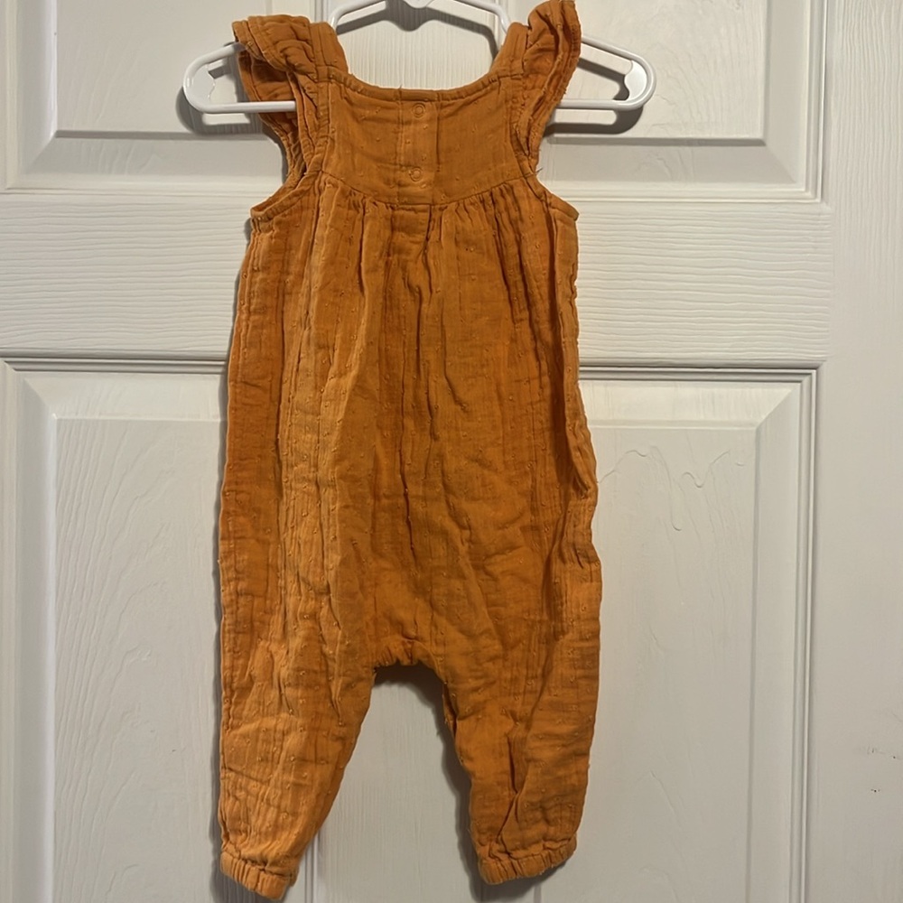 Set of 3 Cat & Jack Romper bundle (6-9mo) - Picture 9 of 10